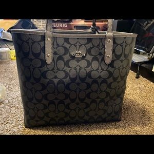 Reversible coach purse!!!